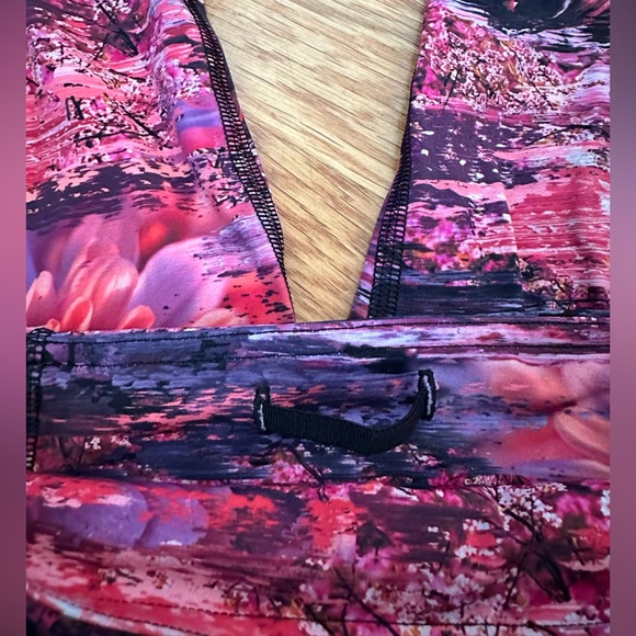 Lululemon Fast and Free HR Crop Leggings Size 2 - Picture 6 of 16